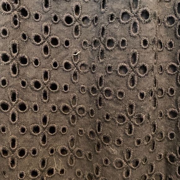 Eyelet short skirt - Picture 5 of 5